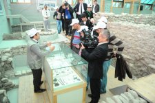 В Азербайджане найдены "холодильник" XVIII века и большая мечеть XVI века (фото)